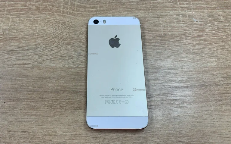 Apple iPhone 5s 1/16 ГБ
