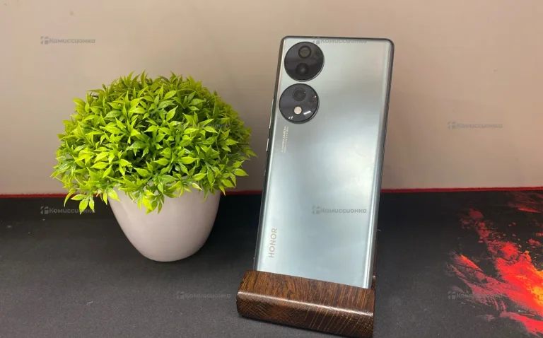 Honor 70 12/256 ГБ