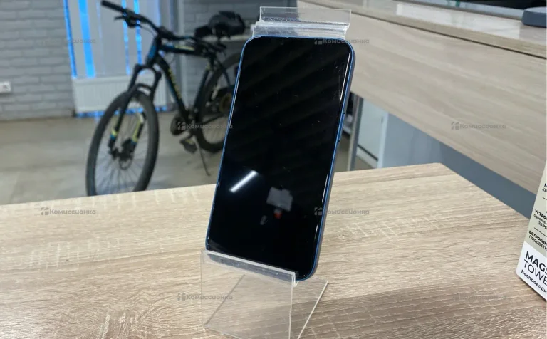 Apple iPhone 13 4/128 ГБ