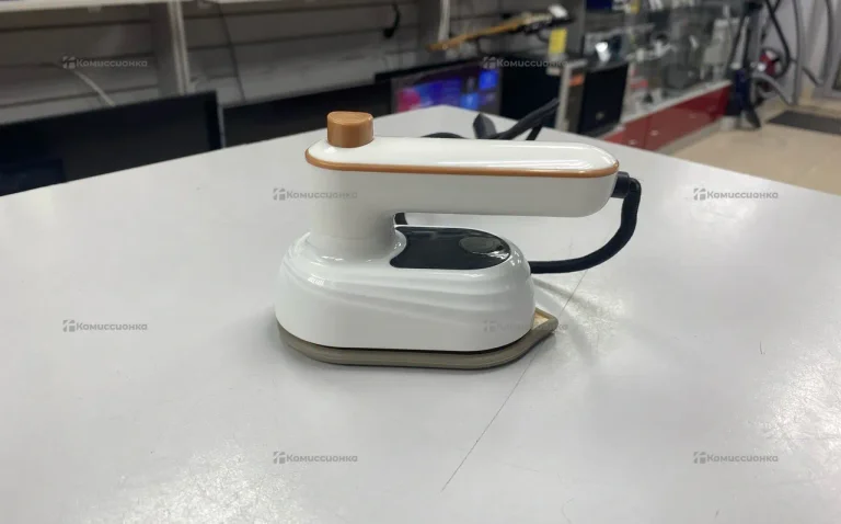 Portable electric iron