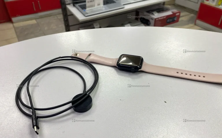Apple Watch SE Gen 2 44mm