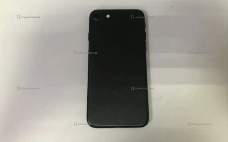 Apple iPhone 7 2/32 ГБ