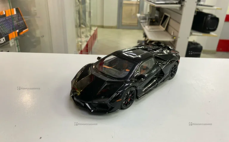 Масштабная модель Lamborghini Aventador LP700-4 (Black)