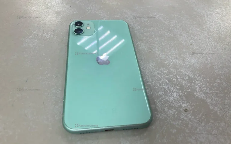 Apple iPhone 11 4/64 ГБ