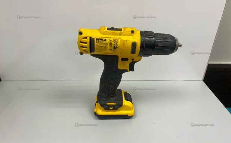 Дрель-шуруповерт DeWalt DCD710-ks