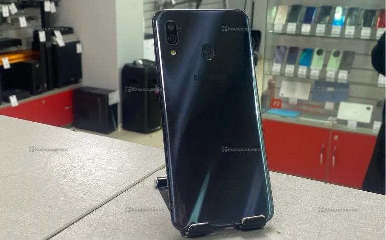 Samsung Galaxy A30 3/32 ГБ