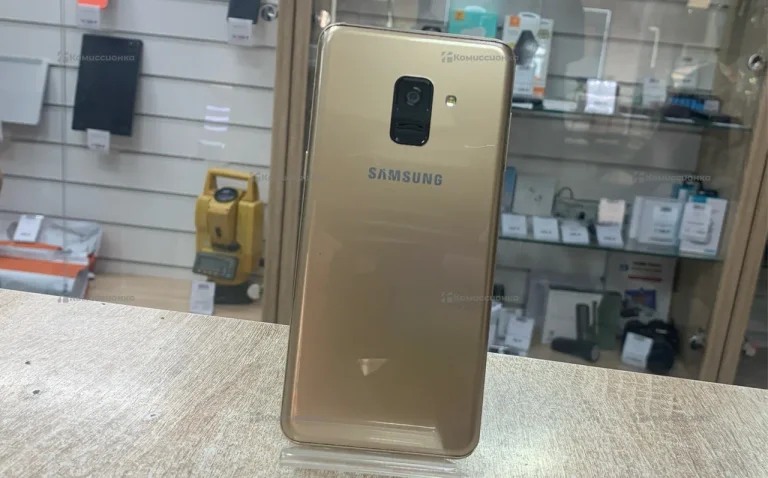 Samsung Galaxy A8 2/32 ГБ