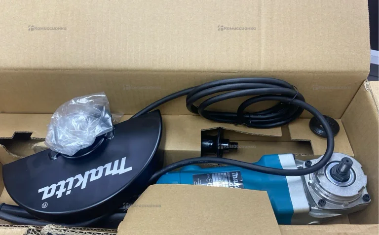 УШМ makita GA9050