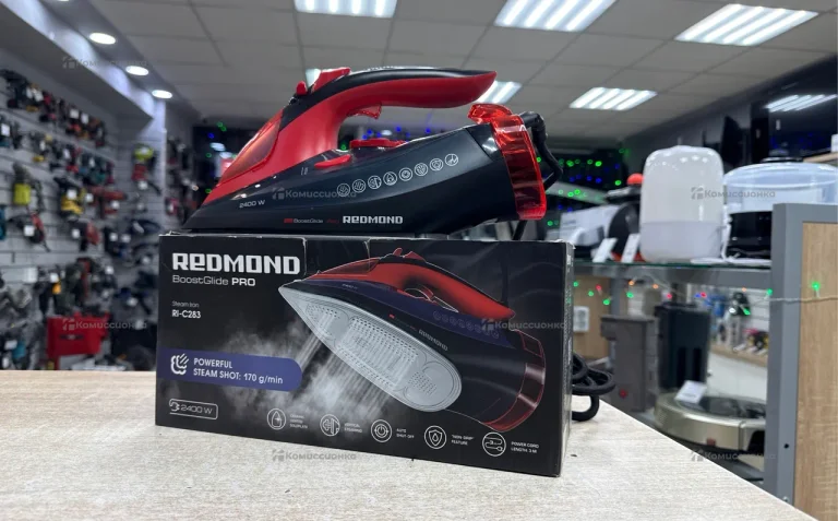 Утюг Redmond RI-C283