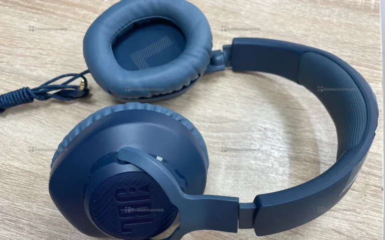 Наушники  JBL Quantum 100