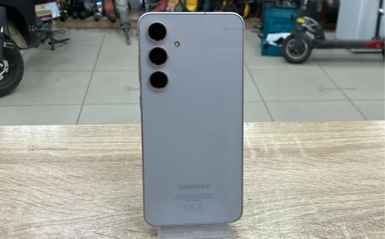 Samsung Galaxy S24 FE 8/256Gb