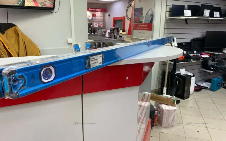 Уровень Yoko Dual Control (2 шт. В метра и 2 2.5 м