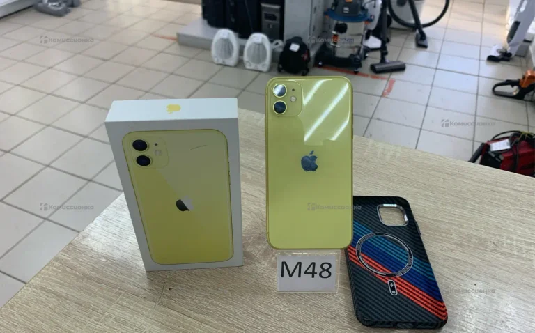 Apple iPhone 11 4/64 ГБ