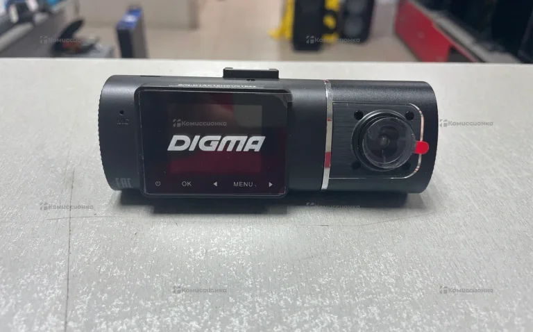 Видеорегистратор  digma freedrive 212 night fhd