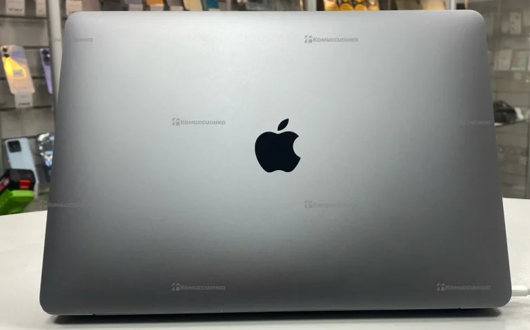 Ноутбук  MacBook Air M1