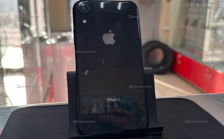 Apple iPhone XR 3/128 ГБ