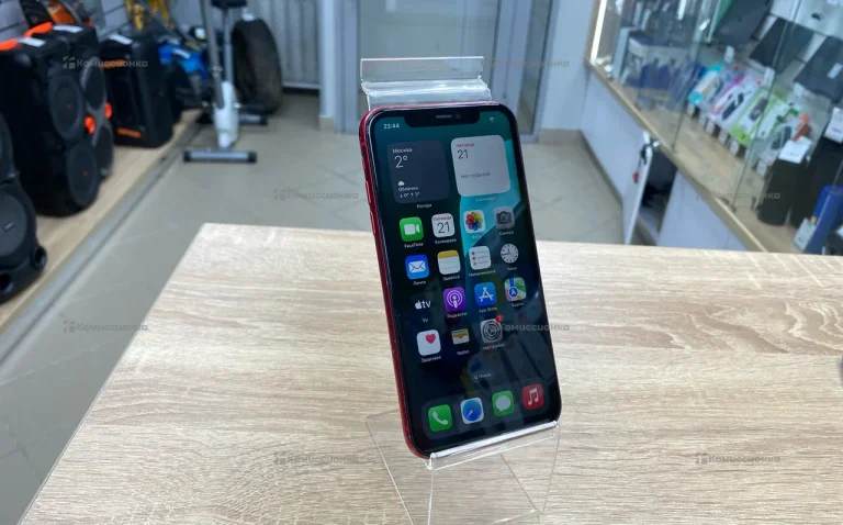 Apple iPhone 11 4/64 ГБ