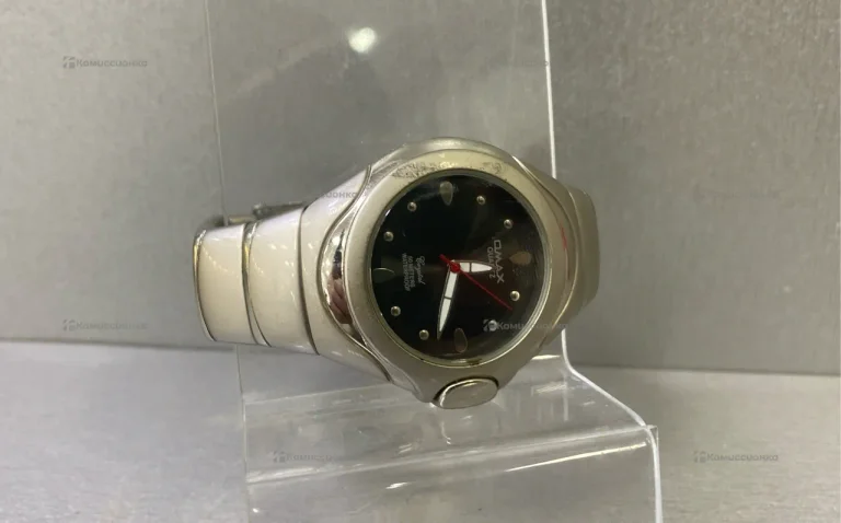 Часы Qmax Quartz