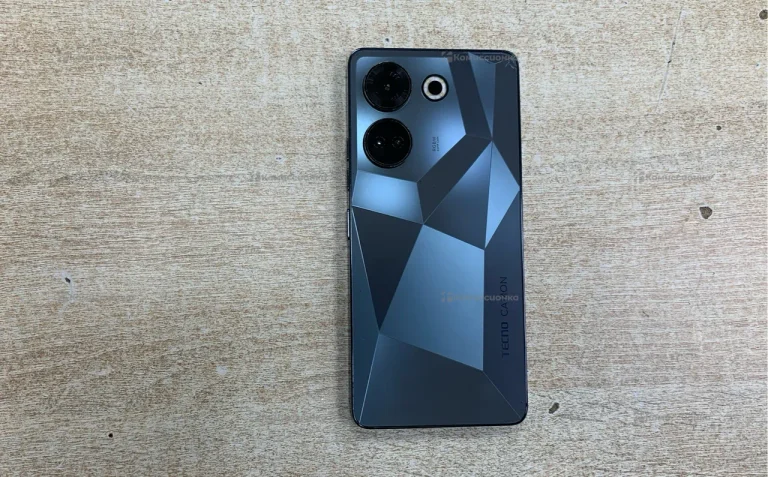 Tecno Camon 20 Pro 8/256 ГБ