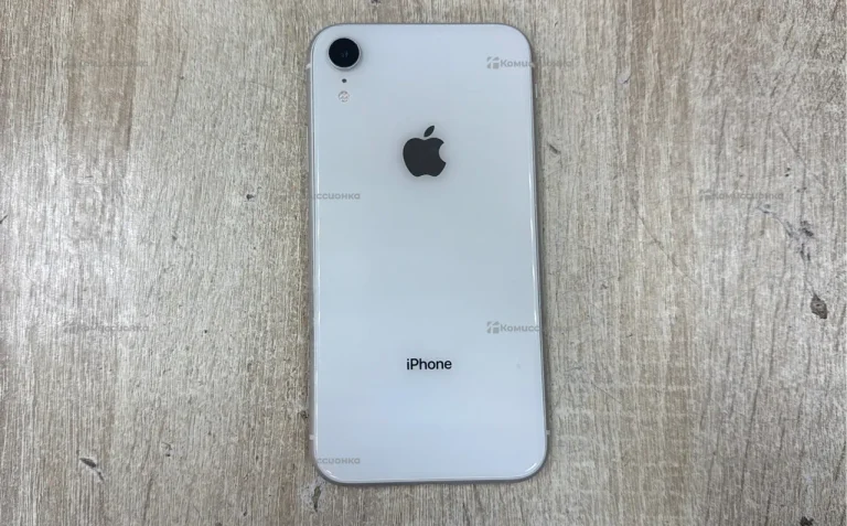 Apple iPhone XR 3/64 ГБ