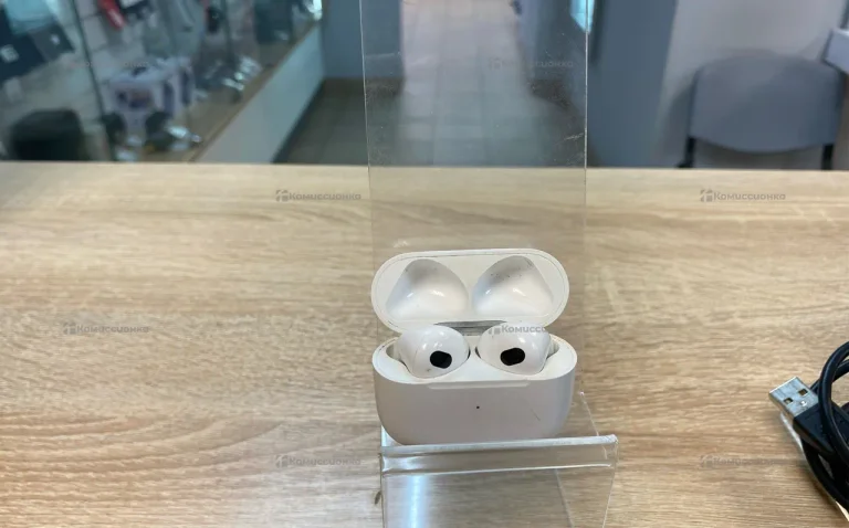 Наушники  белые без названия