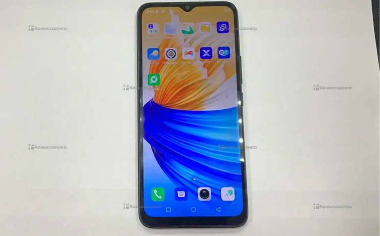 Infinix Smart 6 HD 2/32 ГБ
