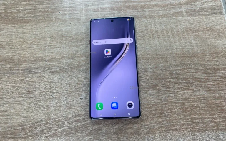 Tecno Camon 40 12/256 ГБ