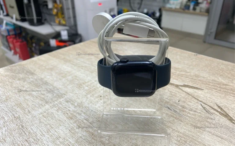 Часы  Apple Watch 8 41mm