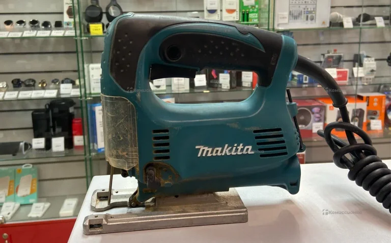 Электролобзик makita 4329