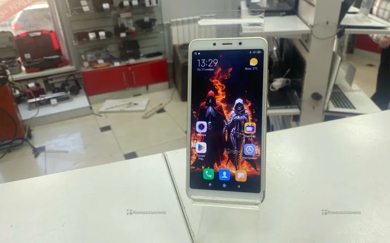 Xiaomi Redmi 6 3/32 ГБ