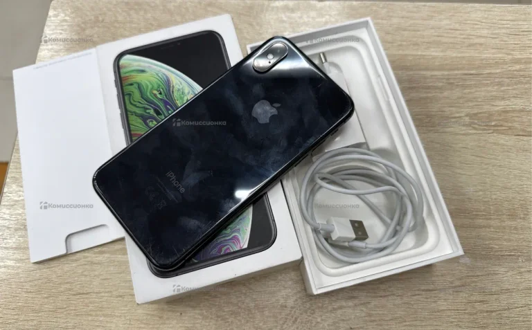 Apple iPhone XS 4/64 ГБ