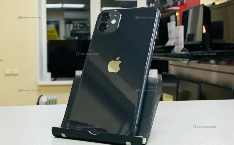 Apple iPhone 11 4/128 ГБ
