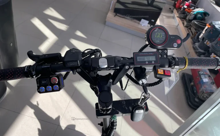Электросамоеат Syccyba (Currus) M10 52В 24.4 Aч