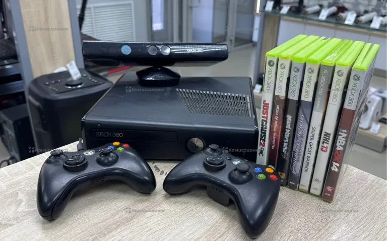 Приставка Xbox 360E + Kenect