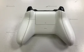 Купить Джойстик на Xbox One S б/у , в Тольятти Цена:2500рублей
