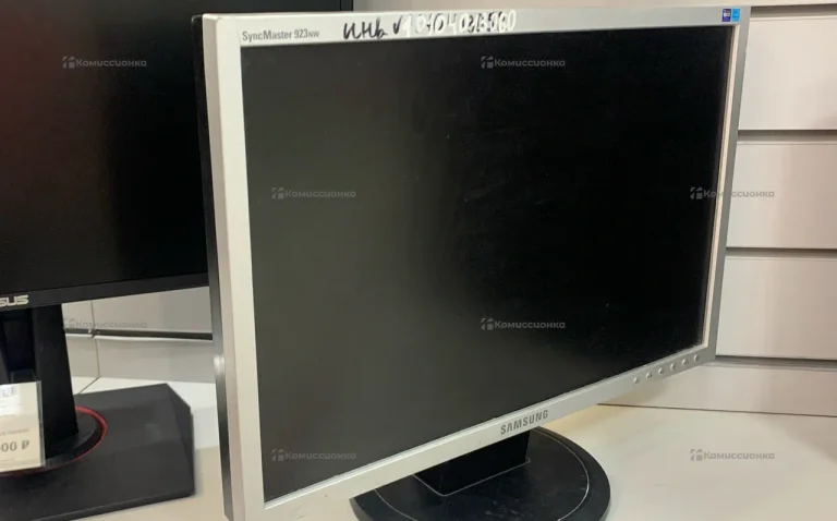 Монитор Samsung SyncMaster 923NW