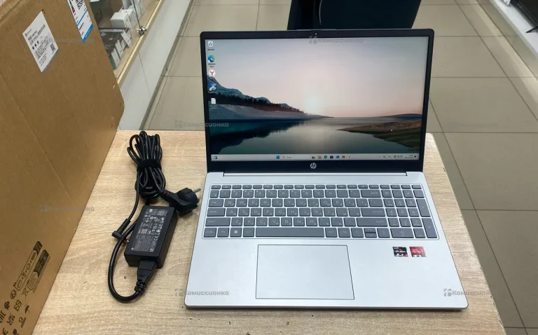 Ноутбук  HP15-fc1978au