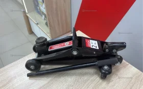 Домкрат подкатила 2t