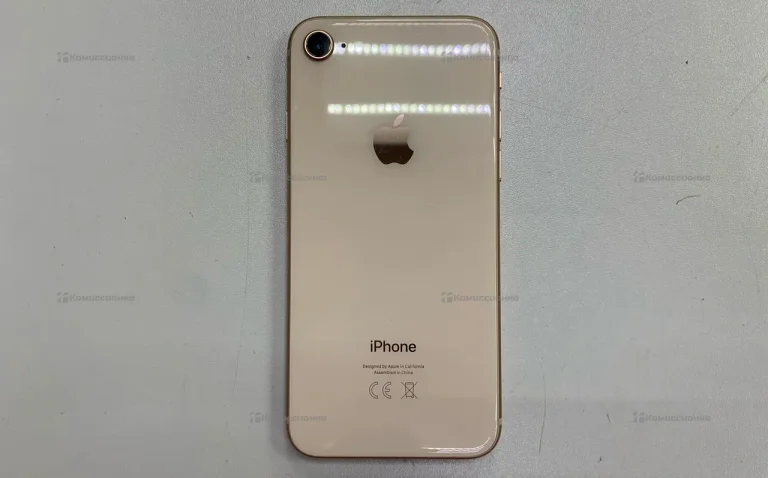 Apple iPhone 8 2/64 ГБ