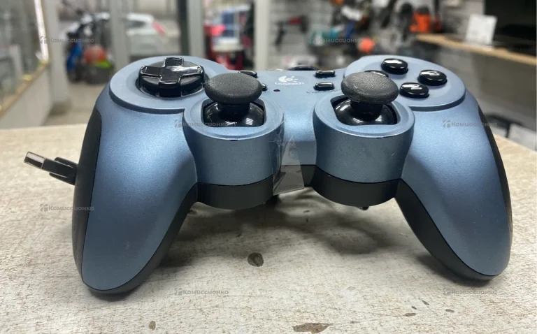 Logitech/ джойстик проводной