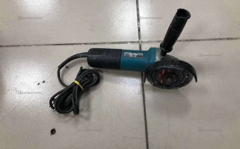УШМ Makita 9558HNR