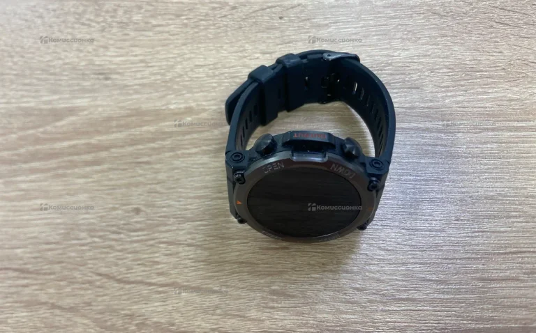 Часы  Sport Smart Watch