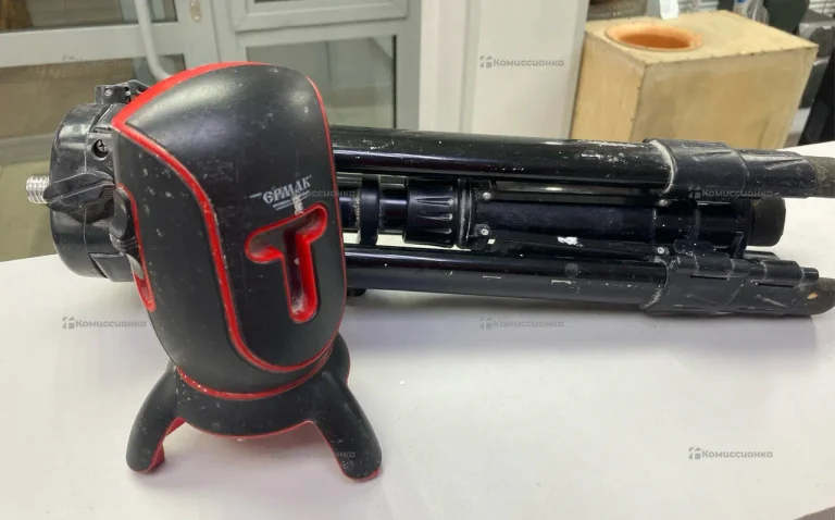 Уровень лазерный Ермак 659-051