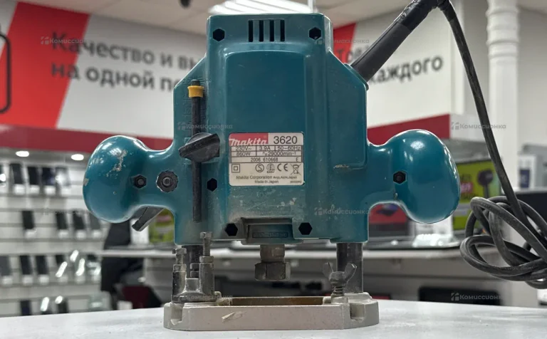 Фрезер makita 3620