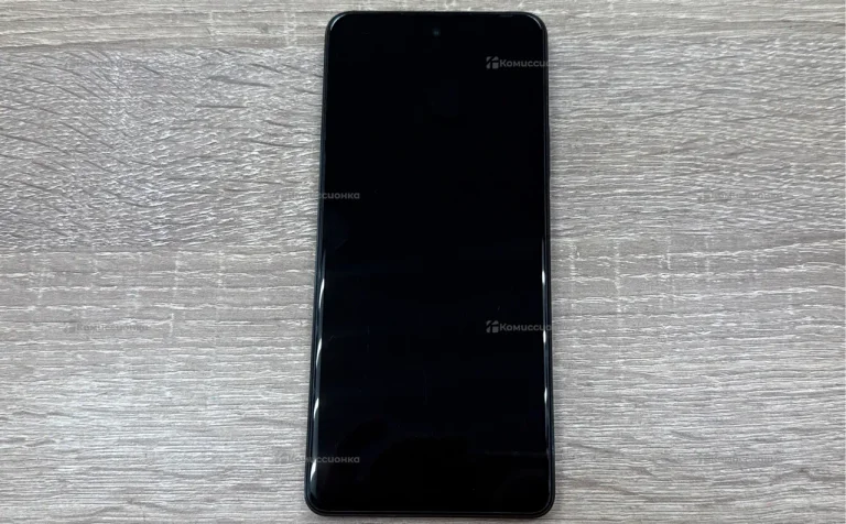 Infinix HOT 40 8/128 ГБ