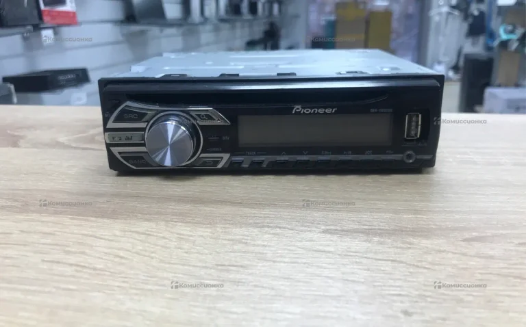 Автомагнитола Pioneer DEH-1500UBG
