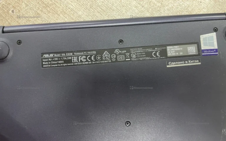 Ноутбук  ASUs e203 m