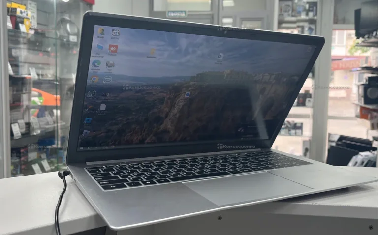 Ноутбук  Desktop-7qd30tt
