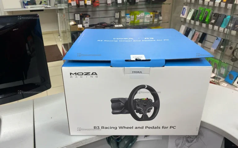 Руль с педалями moza R3