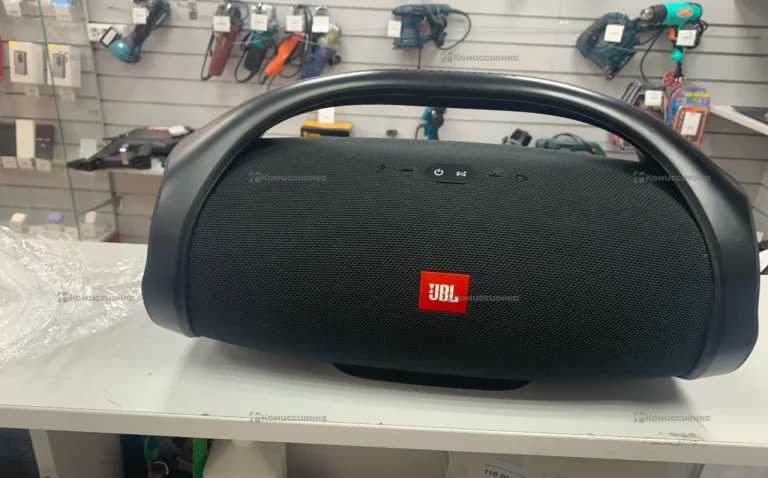 Колонка  JBL boombox 1